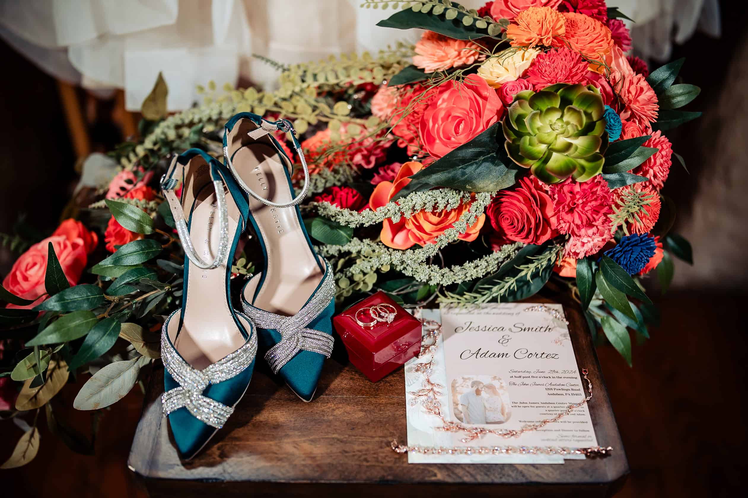 Jessica \u0026 Adam's Summer Wedding Photos at the John James Audubon Center, image size:2522x1682