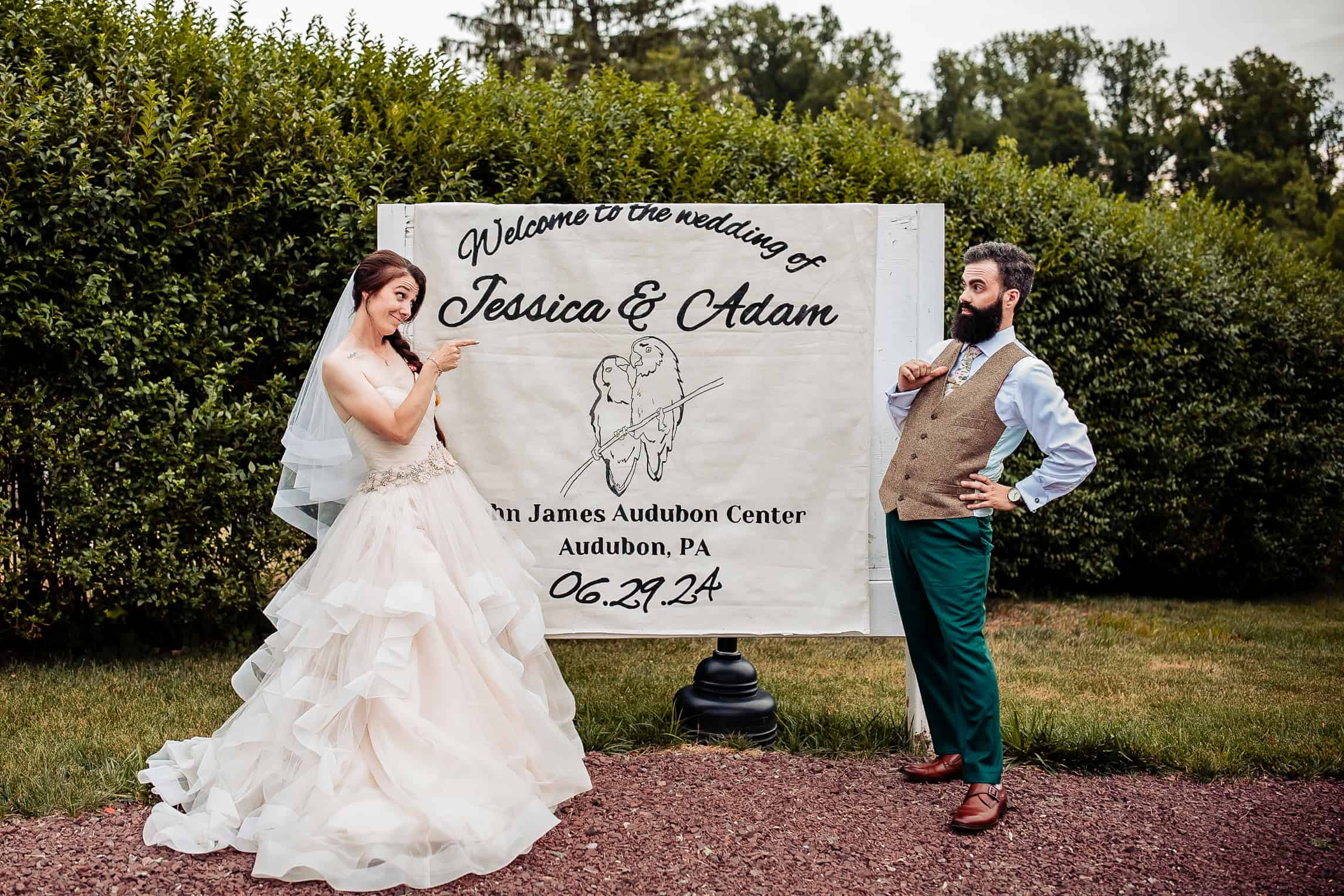 Jessica \u0026 Adam's Summer Wedding Photos at the John James Audubon Center, image size:2291x1528