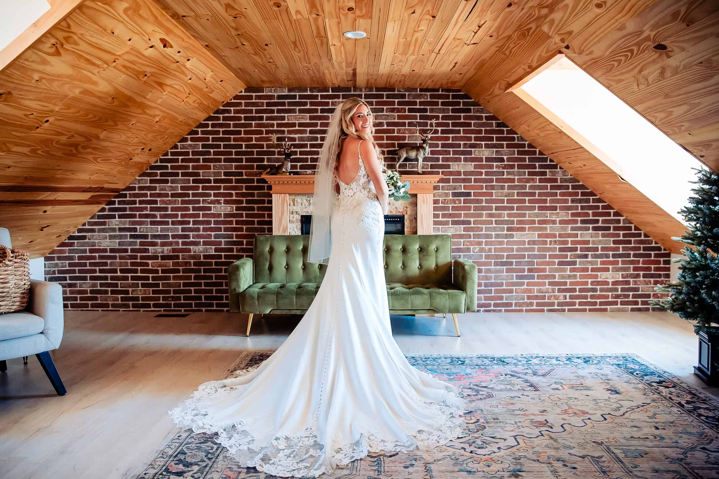 Alison & Ryan | Vue on 50 - New Pace Weddings